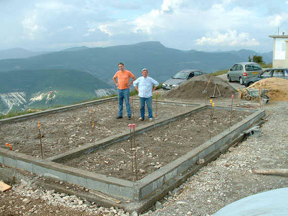 photo du remplissage du hérisson de l'annexe